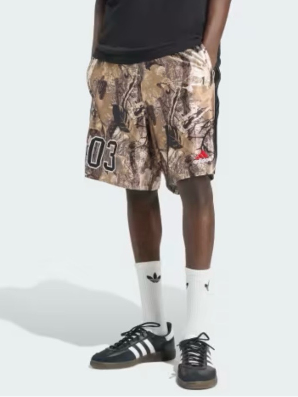 💙NWT💙 ADIDAS Originals Camo Shorts